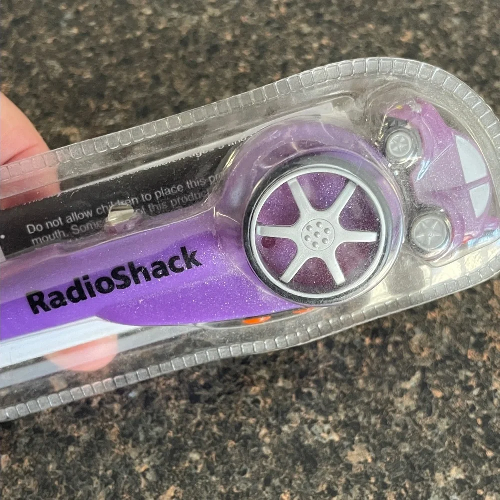 Vintage Radio Shack Micro Racer Remote Control Car & Pen - Picture 4 of 4